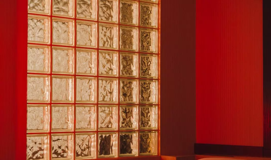 Exceptional interiors with the use of fused glass
