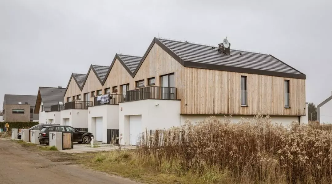 Zespół budynków mieszkalnych w zabudowie bliźniaczej ul. gen. Marii Wittek, proj.: Q78 Biuro Architektoniczne