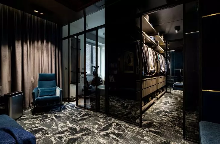 Dividing the interior by function - between work and rest