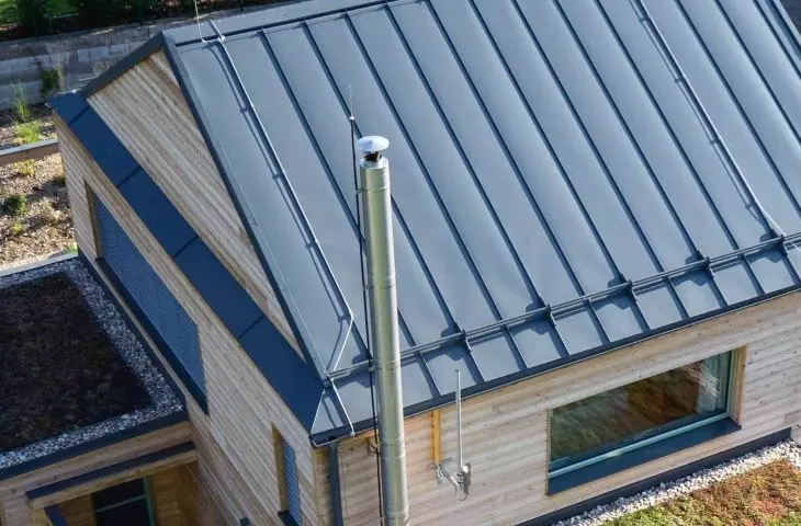 A modern roof for years to come? Meet Lindab standing seam metal sheets