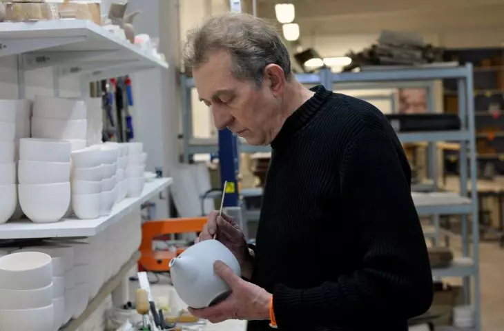 W pracowni twórczej – Ceramiczne fantazje Marka Cecuły