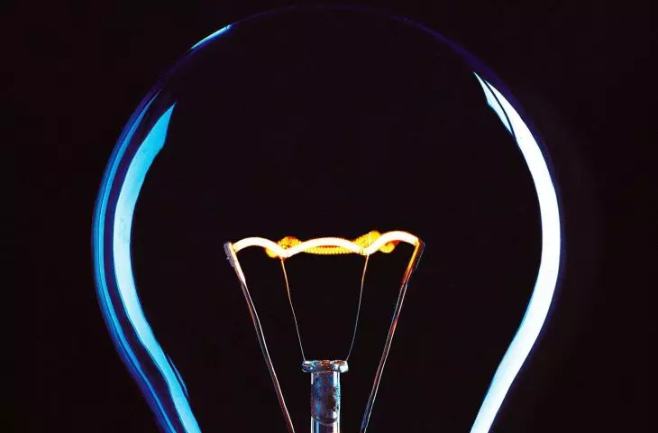 Waty i lumeny - moc, a jasność żarówki