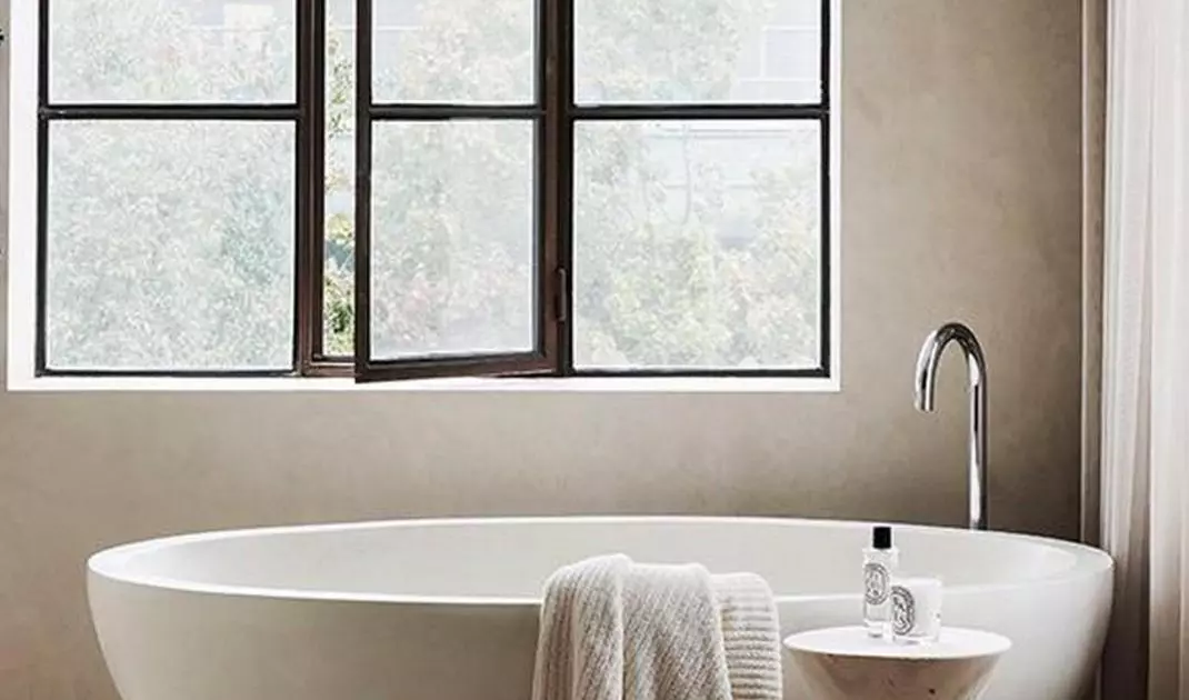 Bathroom in an ascetic climate