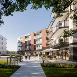 SCENERIA PARKOWA, czyli architektura ceglana w wykonaniu pracowni KONCEPT