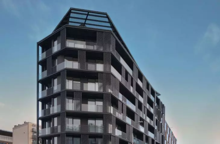 Czarny kryształ. Dobra 32 projektu APA Wojciechowski Architekci