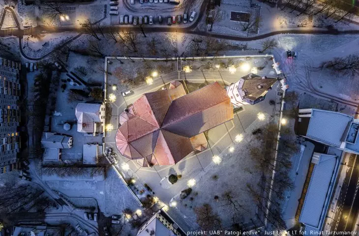 Illumination of the historic facades of St. Peter and Paul Cathedral in Šiauliai - Piston LiraLighting fixtures