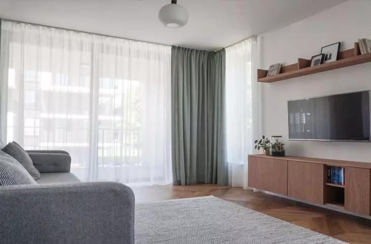 Elegant simplicity in a Krakow arrangement