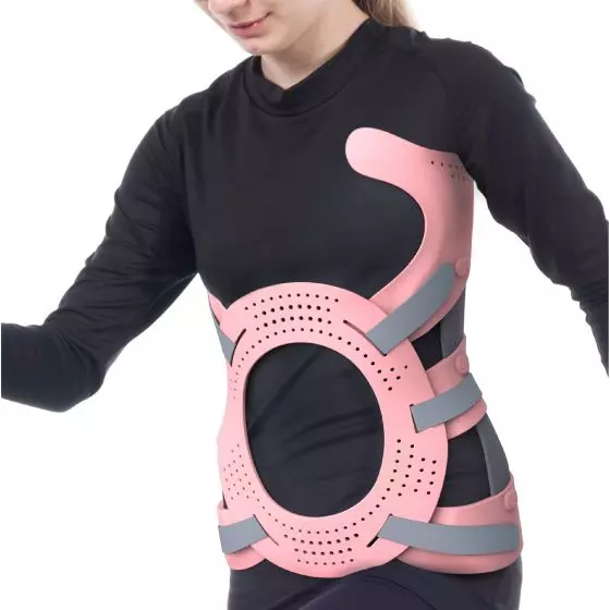 Wyróżnienie honorowe (ex aequo) w konkursie Design 32