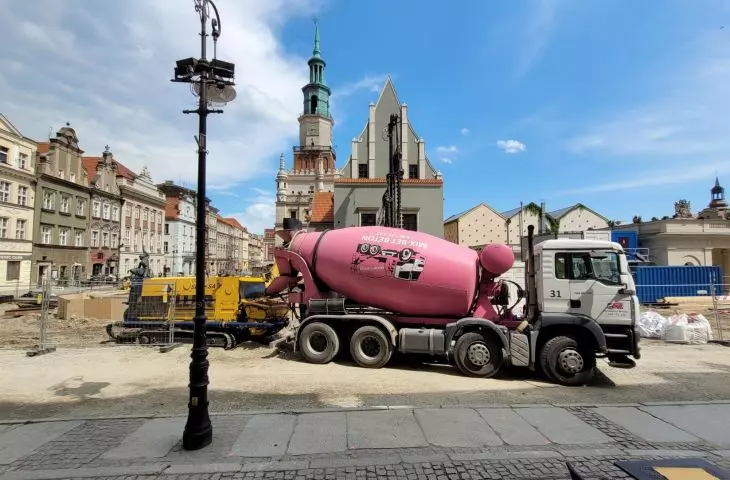 Przebudowa Starego Rynku w Poznaniu – ruszyła na dobre. I na złe