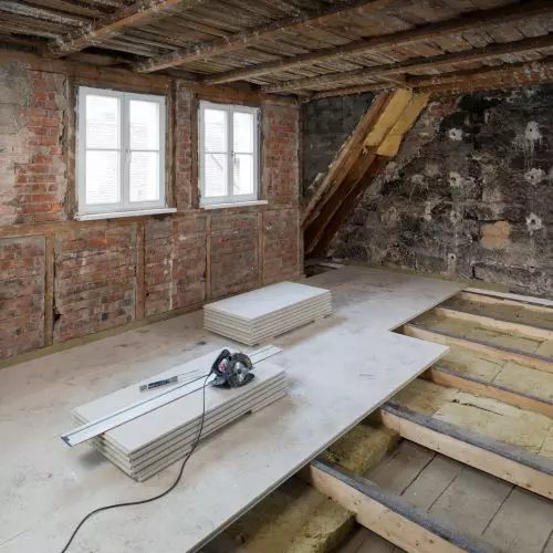 Lightweight, durable flooring with PRESTO system