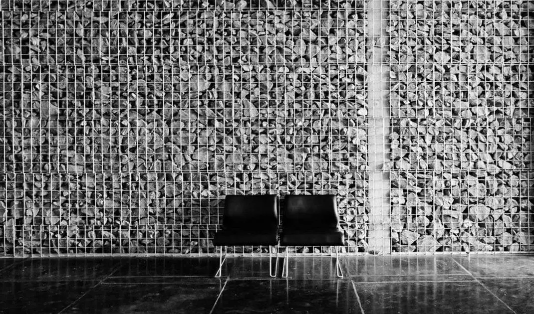 Gabions in the interior