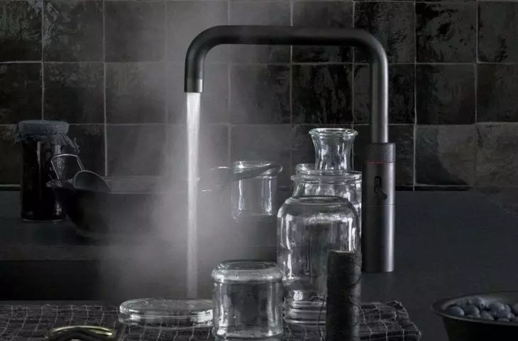 Pour your coffee with tap water - kitchen faucets with boiling water option