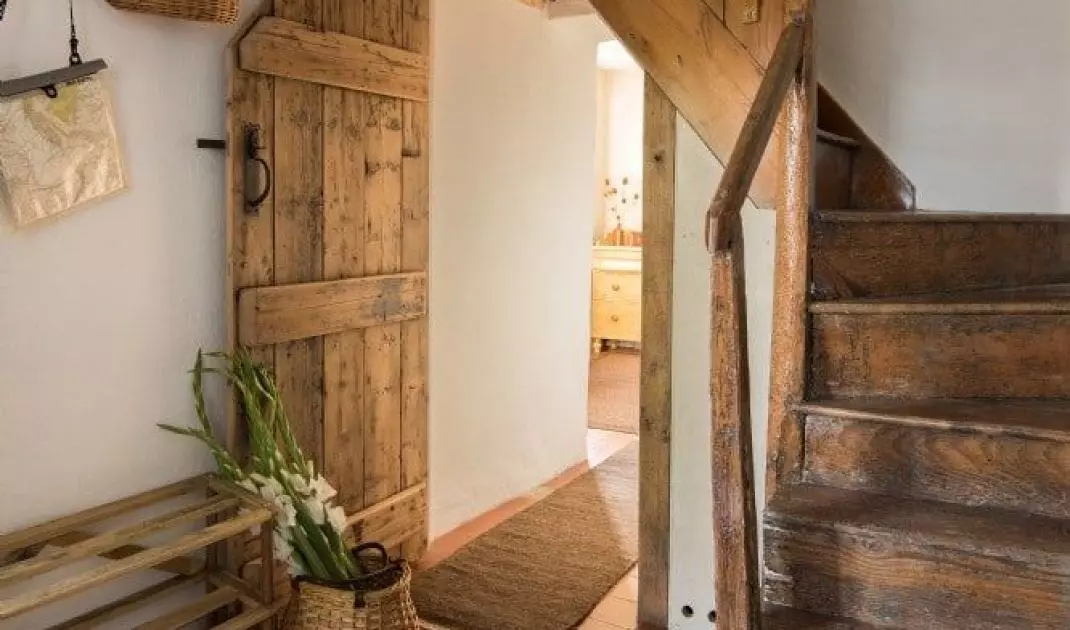 Rustic style should bet on gentle chaos