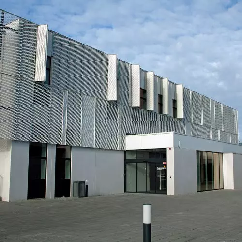 Expanded metal panels and facades - cover up while revealing