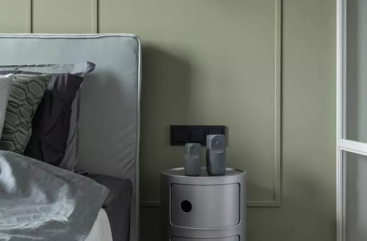 Pistachio-colored interior