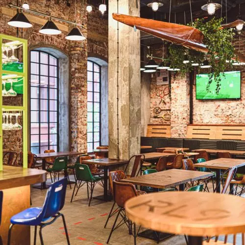 Sports bar, fan zone and restaurant in one! Robert Lewandowski's Nine's in the Warsaw Breweries