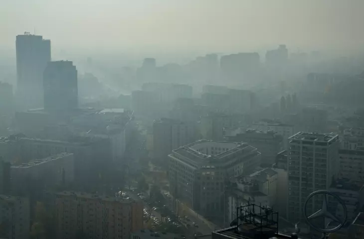 Warsaw not so green. Work on a key document on hold