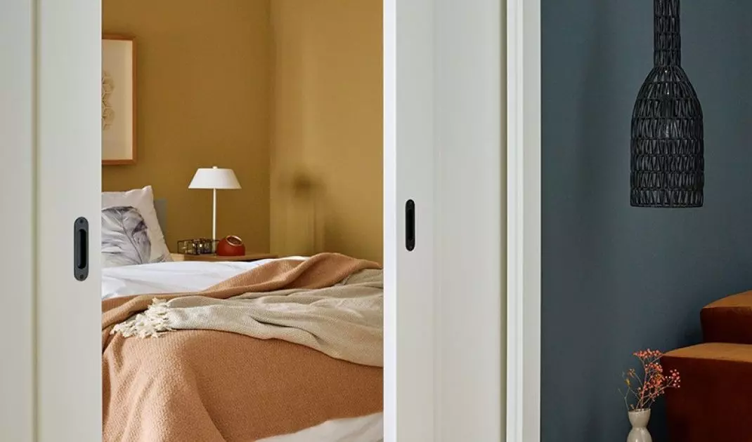 Sliding doors