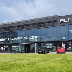 Budynek firmy Elmax w Tychach, gdzie zlokalizowany jest salon stacjonarny Elmax-Lighting