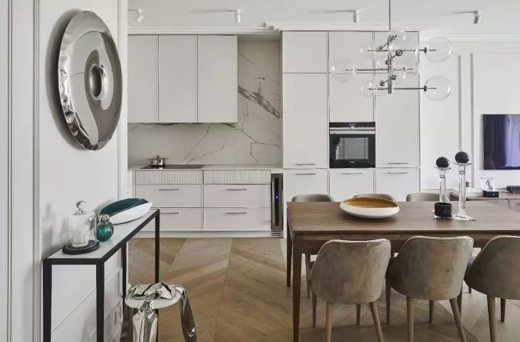 French elegance in Warsaw's Wola district