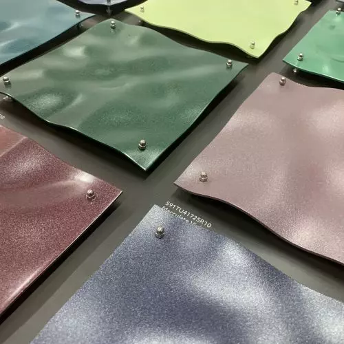 Unique and patented technology for safe and reliable production of powder coatings with the effect of