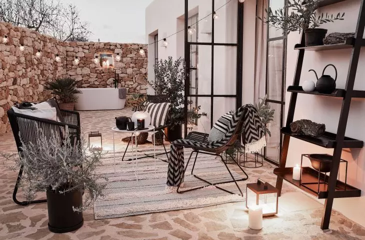 We suggest how to organize a terrace for autumnar