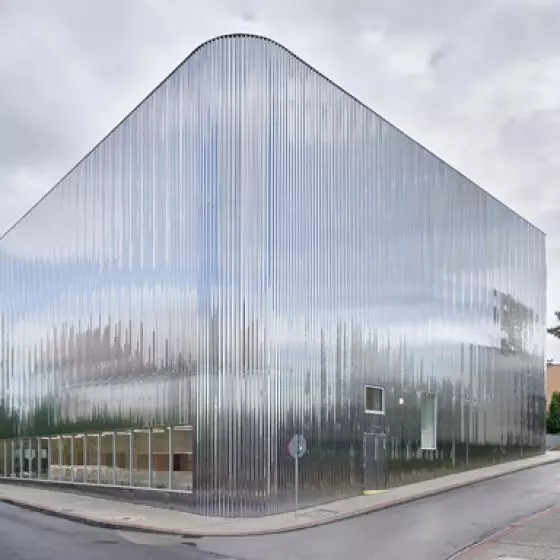 Rozbudowa budynku Państwowej Szkoły Muzycznej I i II stopnia w Jastrzębiu Zdroju. (proj. SLAS ARCHITEKCI)