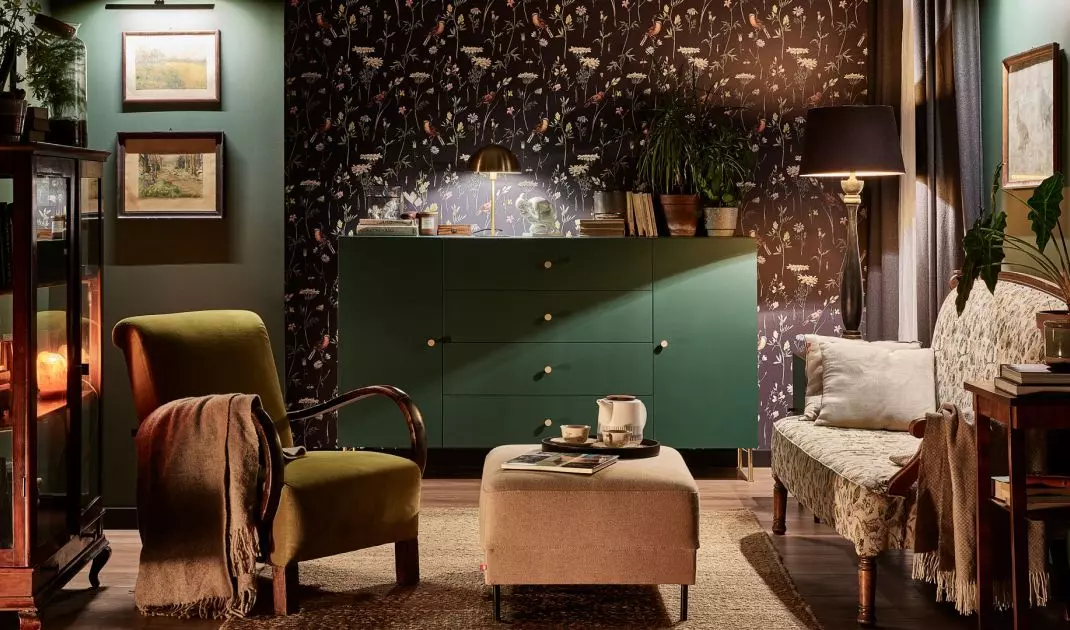 Creative green dresser