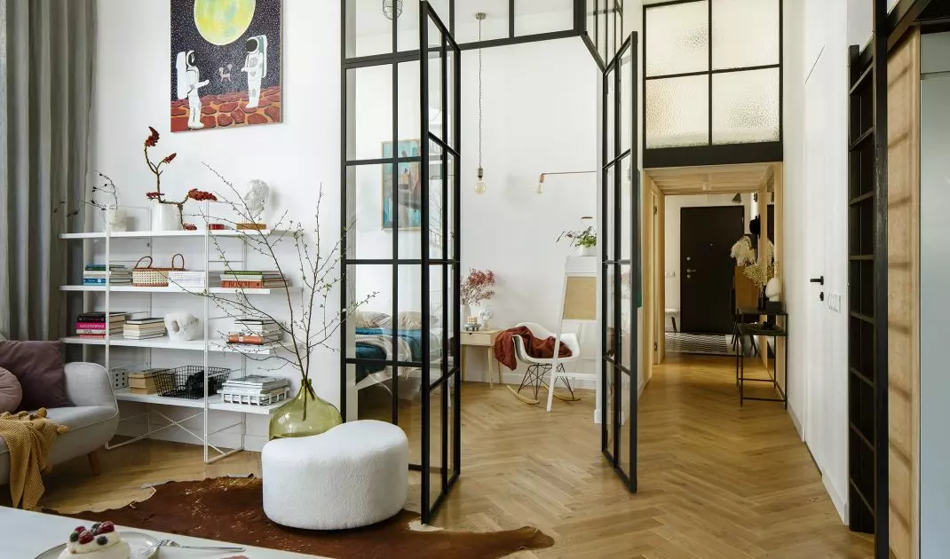 Apartment with five mezzanine floors