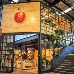 9 ¾ Bookstore + Café
