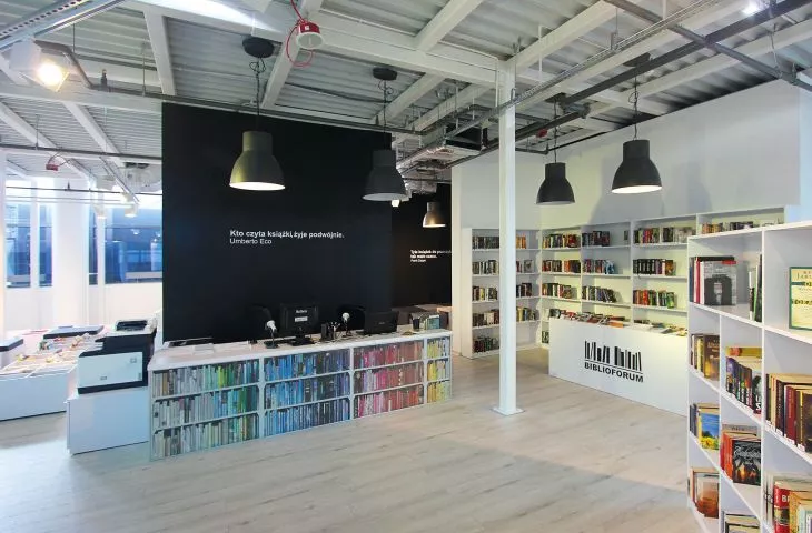 punkt biblioteczny w budynku CH Forum w Gliwicach