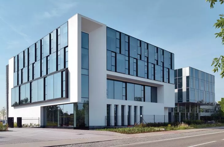Reynaers Campus, System MasterLine 8