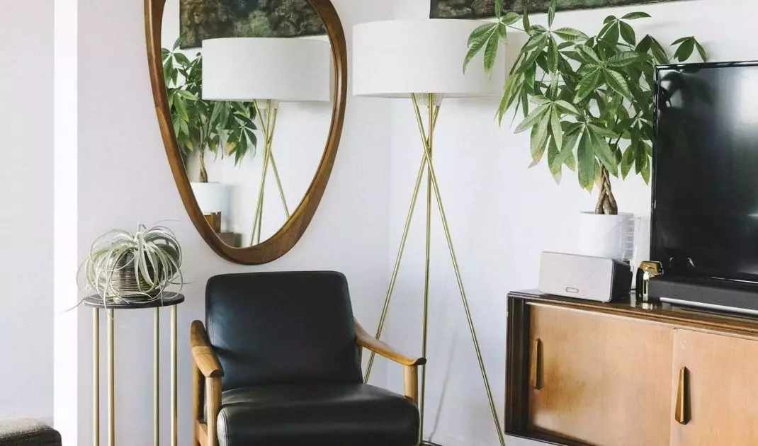 Mid-Century Modern style