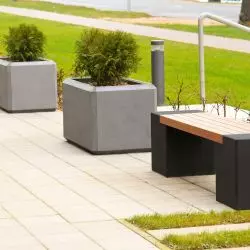 Ławka WEGA oraz donica ALDONA