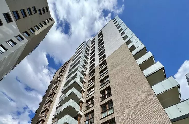 Isoflex system - flexible tiles for creating unique facades