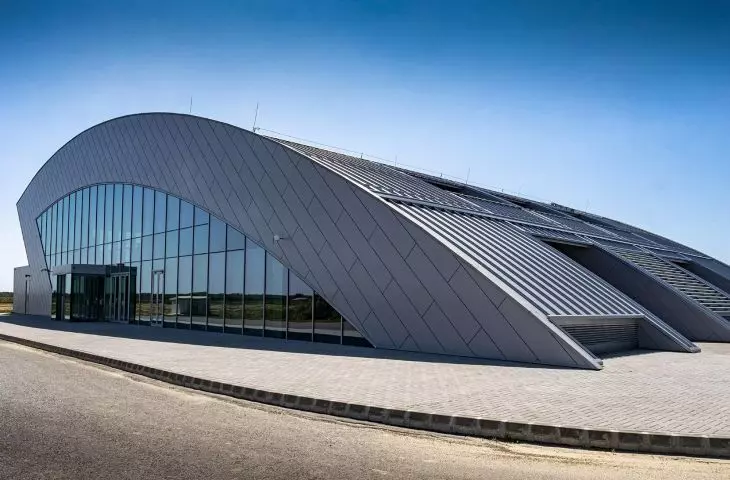Architektoniczne systemy fasadowe Kingspan – światowej klasy, nowoczesne rozwiązania architektoniczne