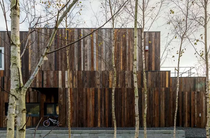 Cyrkularne drewno dla architektury