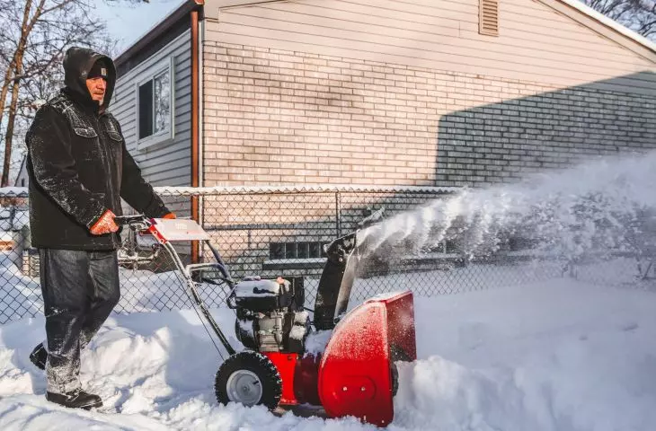 How to choose a snowblower?