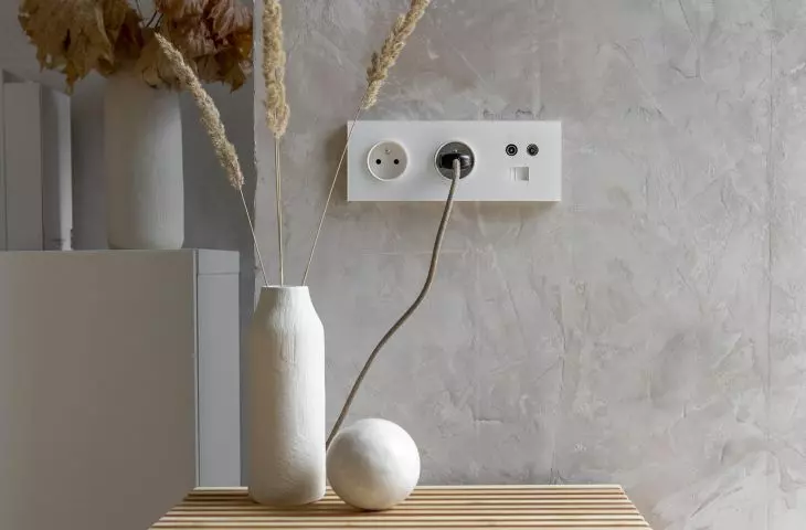 Simon 100 series - design at an attractive price. Ready-made sets for various rooms!
