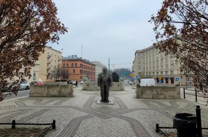 Najstarsze miejskie aleje będą znów całe zielone! Wreszcie koniec dyktatu kierowców