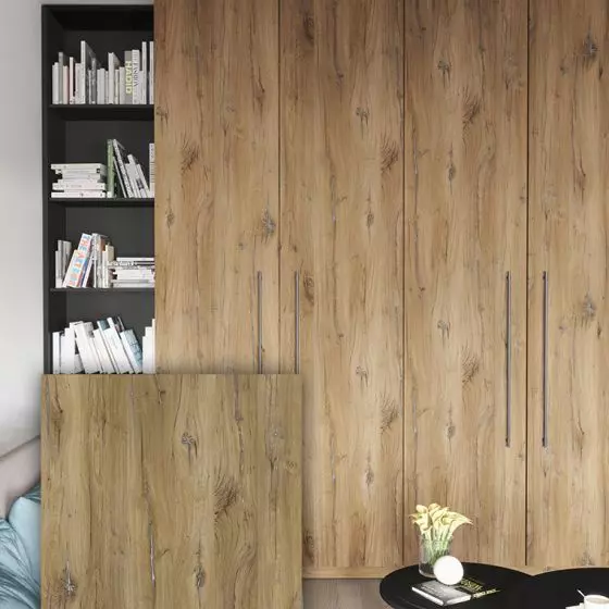Flagstaff Oak 14-10778-001 – dostępny jako płyta meblowa w sieci hurtowni Pfleiderer (Dąb Bijoux R 20425)
