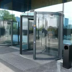 KTW Katowice – maty zewnętrzne z odwodnieniem płaszczyznowym