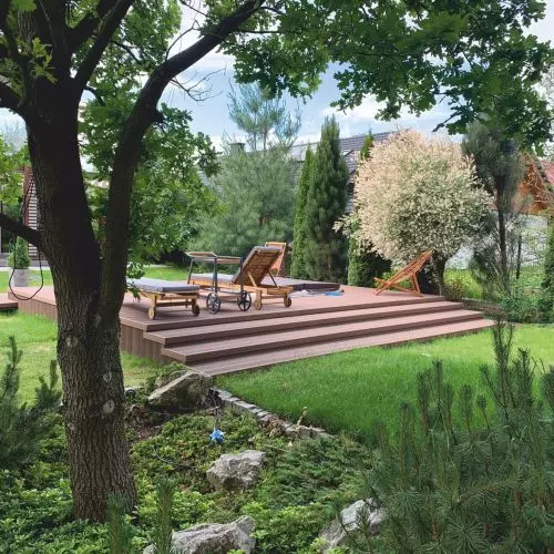 Deski kompozytowe i ogrodzenia Hartika Parkan