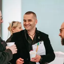 Piotr Chuchacz ( w środku) — Przewodniczący Rady Małopolskiej Okręgowej Izby Architektów