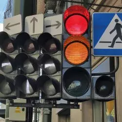 Kraków — chaos informacyjny w oczekiwaniu na zielone światło