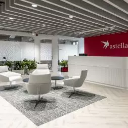 EcoBaffle Box, który sprawdzi się świetnie w otwartych przestrzeniach