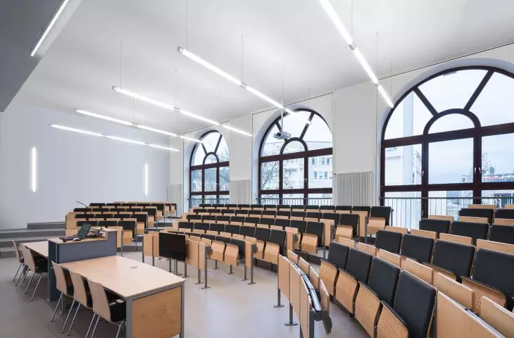 Oprawy oświetleniowe Trilux