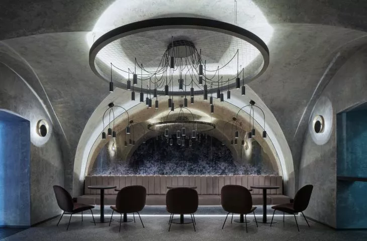 „Moon club” — projekt wnętrza klubu w Pradze