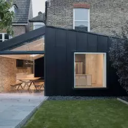 „Folded House” projektu architektów z pracowni Proctor & Shaw