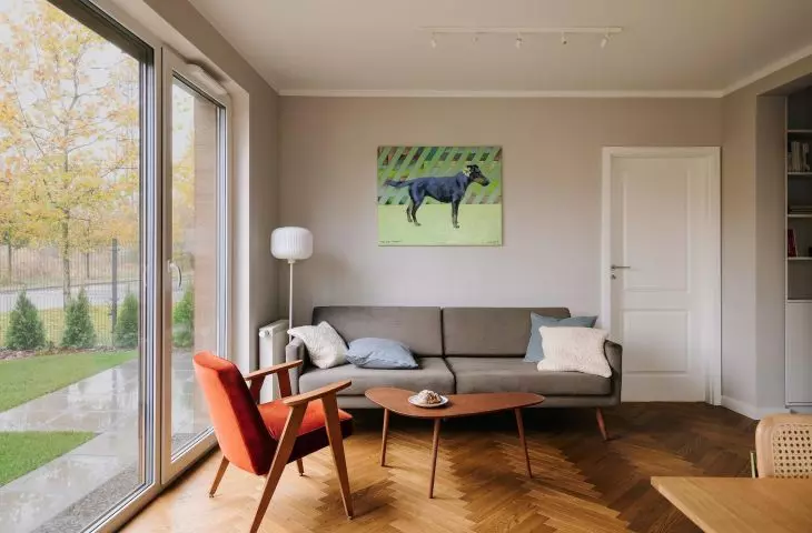 Contemporary functionality and retro design. An apartment in Poznan's Srodka